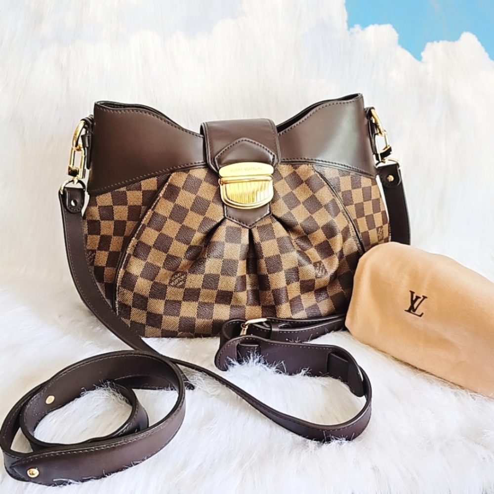 ✨️🔥Beautiful Condition 🔥 ✨️  Authentic Louis Vuitton - Picture 4 of 16